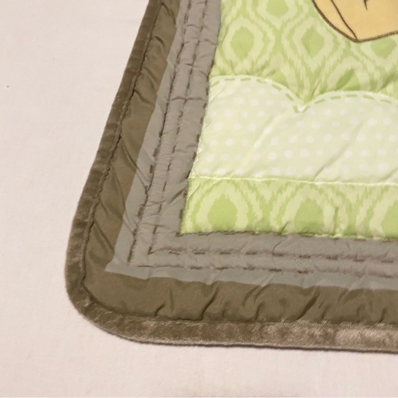 Disney Baby Winnie the Pooh Quilted Blanket Tigger Piglet - Picture 4 of 16